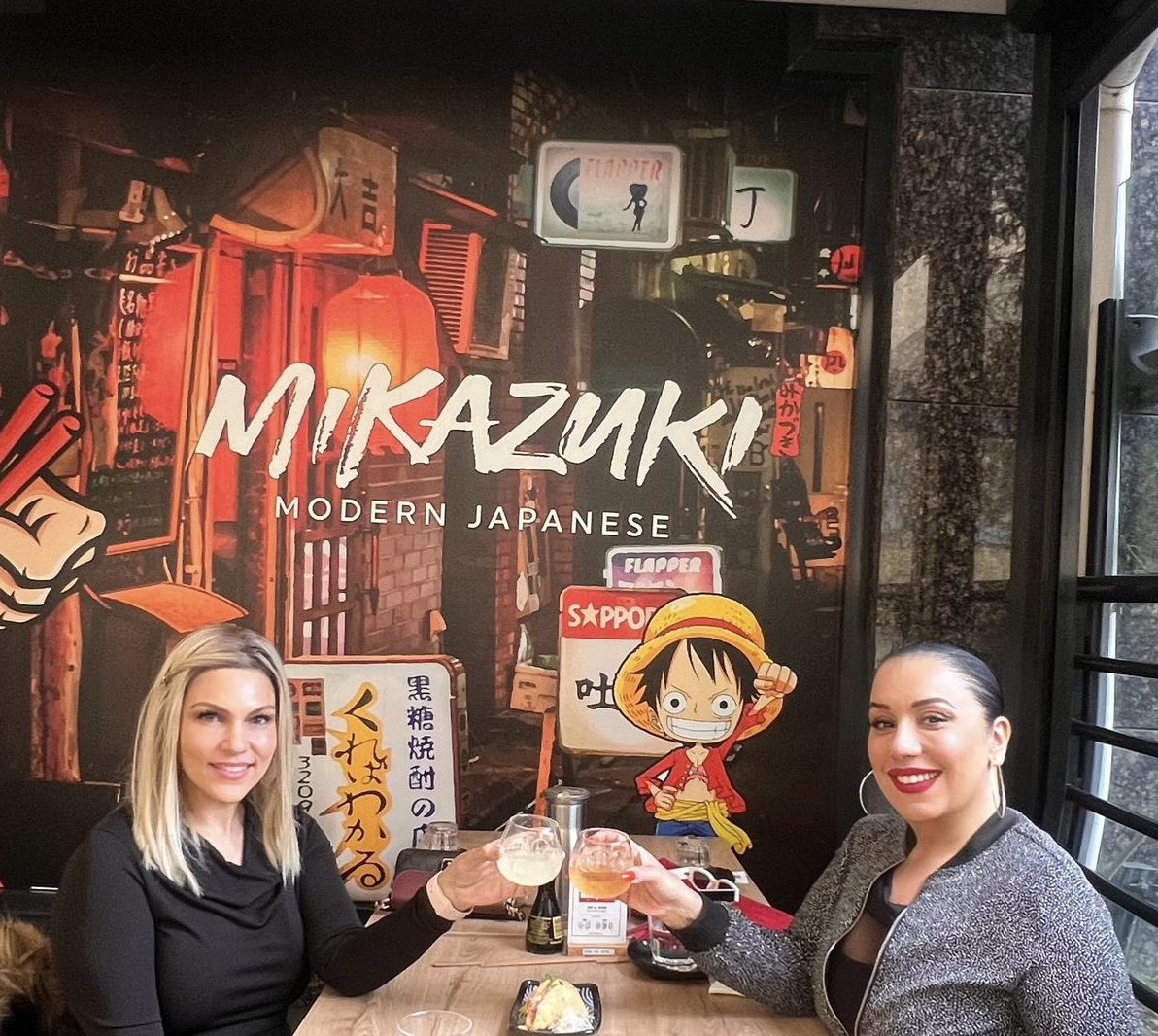 Going Japanese: food and wine experience with @chantelrahmemua!

Love catching up with amazing people in the industry 💄🫶🍷🎵

#makeup #fashion #tv .#suzymichael #lifestyle #fyp #cute #black #japan #food #drink