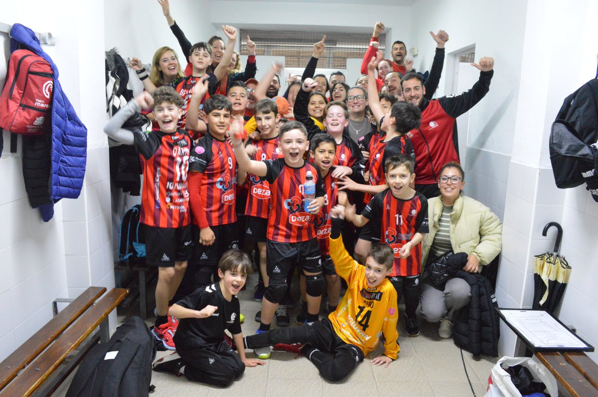 CordobadeBM's tweet photo. Paseando por España el nombre de @ayuncordoba_es 

✅ X15-D19, 🏆 CADEBA ALEVÍN, Cunext CBM e IFEM CBM, 📍 Chiclana/Linares

✅ J16-D19, 🏆 INTERSECTORES INF FEM, Smurfit Kappa CBM e IFEM CBM, 📍 Herencia/Valladolid

✅ V17-D19, 🏆 FASE ASCENSO DHP, @FundCajasur CBM, 📍 Zarautz https://t.co/qEXKPQ2cGK