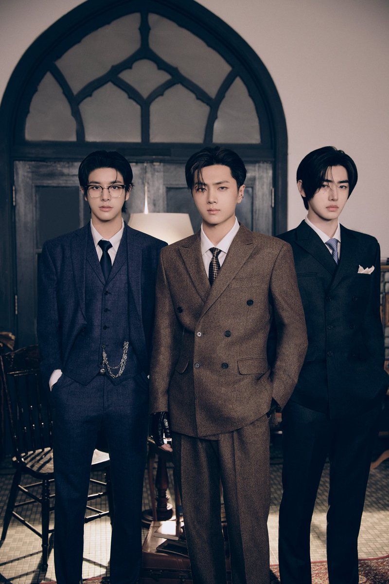 SevenPantheon's tweet photo. The enigmatic gazes and poised postures of them hint at a narrative waiting to unfold, inviting fascination. As the anticipation builds, one can't help but be drawn into the allure of their charismatic presence, eagerly anticipating the full revelation of their mesmerizing world. https://t.co/UZ1Wf4IzuF