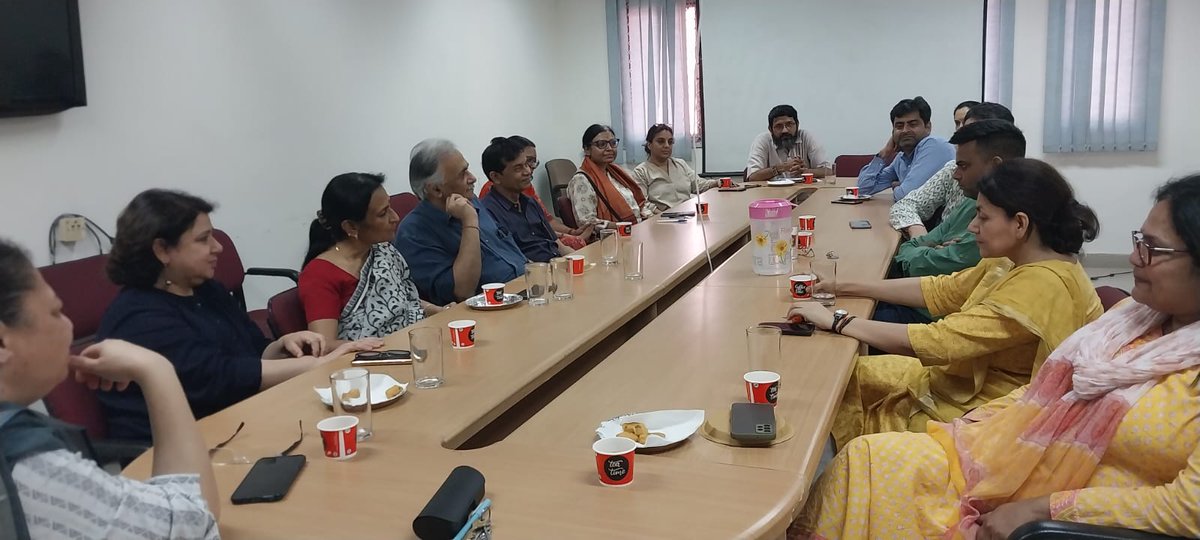 The session on Aao Baat Karen: Let's Talk by Discipline of Psychology, SOSS was held on 9th May 2024 at SOSS, IGNOU. The theme for discussion was Communication. Various games and activities on communication, especially listening were played during the session.