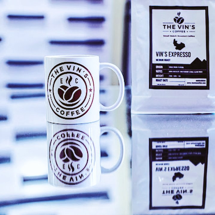 Boss up with The Vin's Coffee! Fuel your hustle and crush your goals with our premium, small-batch coffee. Elevate your day and level up your productivity!
☕😋✌️
-
#coffeetime #coffeelover #coffeeshop #NigerianCoffee #SpecialtyCoffee #CoffeeRoasters #NigeriaCoffeeCommunity