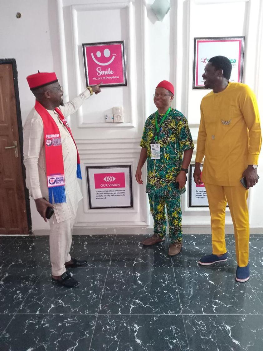 BoldlyPink_PAF's tweet photo. Pictures from the visit of the Nigerian Cancer Society President @President_NCS accompanied by Dr Chikadibia Ukoma (Consultant Haematologist, FMC Keffi Nassarawa and Executive Director, Leukaemia Care Plus initiative).
#ImpactingGenerations #ImpactfulPartnerships https://t.co/Ng45SfasOx