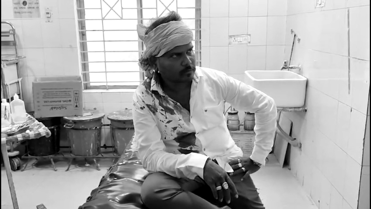NandighoshaTV's tweet photo. #ଗୋଳନ୍ଥରାରେ_ବିଜେପି_କର୍ମୀଙ୍କ_ଆକ୍ରମଣ
ବିଜେପି କର୍ମୀଙ୍କ ଆକ୍ରମଣରେ ୩ ଗୁରୁତର ଅଭିଯୋଗ l 
ଆହତ ୩ ବ୍ରହ୍ମପୁର MKCG ମେଡିକାଲରେ ଭର୍ତ୍ତି l
ବିଜେପି ବିଧାୟକ ପ୍ରାଥୀ ବିଭୁତି ଜେନାଙ୍କ ଉପସ୍ଥିତିରେ ଆକ୍ରମଣ ଅଭିଯୋଗ l
#Bjpworker #BJPworkerattack #gopalpur #golanthara #election2024 #odishaelection https://t.co/FLGlkKH7tY