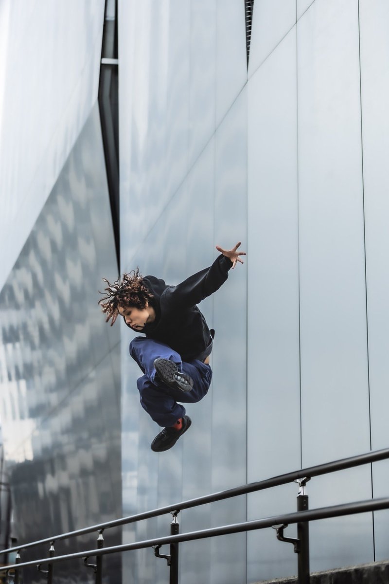 Dancer: Naoki @___naoki___ from @valuence_infinities 
📸: @hamashow_works 
📍: すみだ北斎美術館

—————————
CANON @make_the_moment 
@eos_canonjp 
R6 mark-Ⅱ
EF24-70mm F2.8L II USM
SS 1/500 F3.5 ISO1000
—————————

#dancephotography #dancephotographer
#hamashow #naoki
