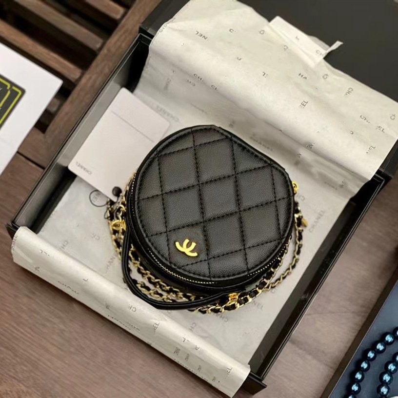 Carolyn680011's tweet photo. 👜US$160😄Reps Mini Round Cake Bag Chain Crossbody Leather Bag
#shoulderbag #repsshoulderbag #fauxbags #replicaluxurybags #shoulderbags #fakebags #repsbags #womenbags #highqualityshoulderbags #chainbags #counterfeitbags #replicadesignerbags #babareplica https://t.co/PJSI3wf6HD