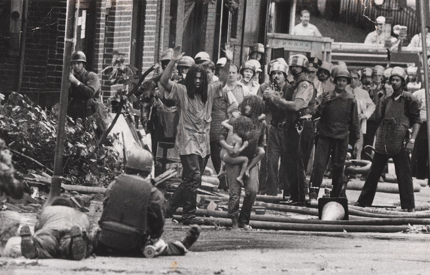 #OtD 13 May 1985 Philadelphia police engaged in a gun battle with Black liberation group MOVE then dropped a bomb on their home, killing 5 adults and 6 children, destroying 61 homes and making 250 people homeless stories.workingclasshistory.com/article/8508/m…