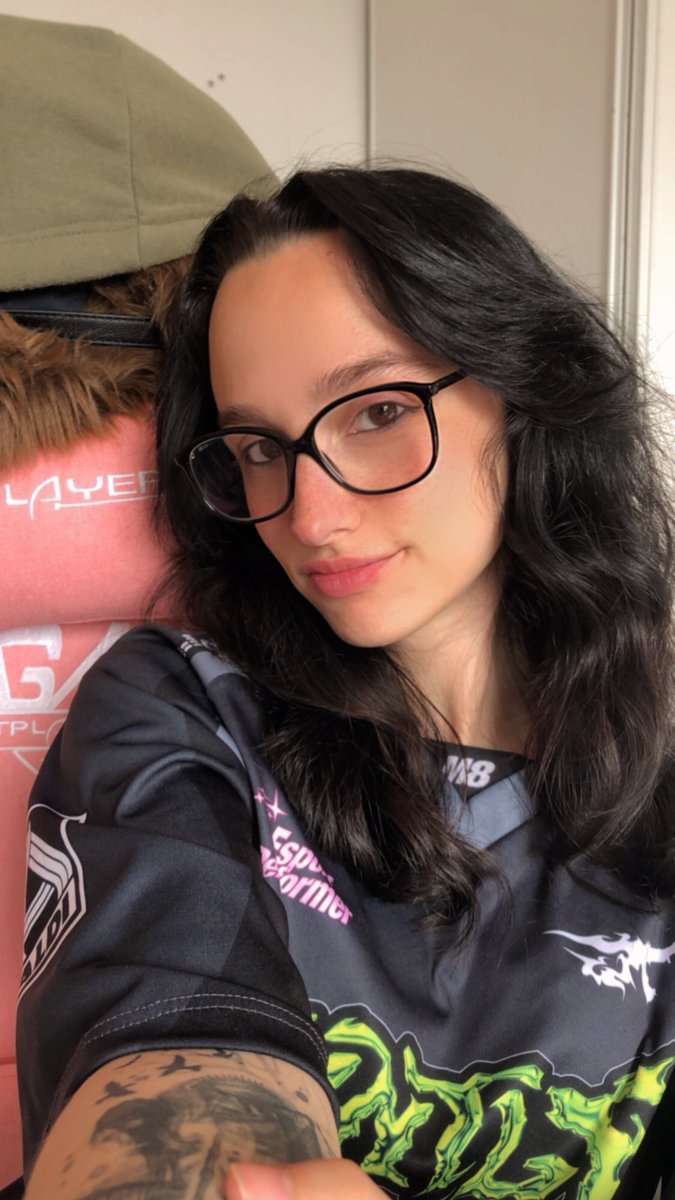 MadamePoulpy tweet media