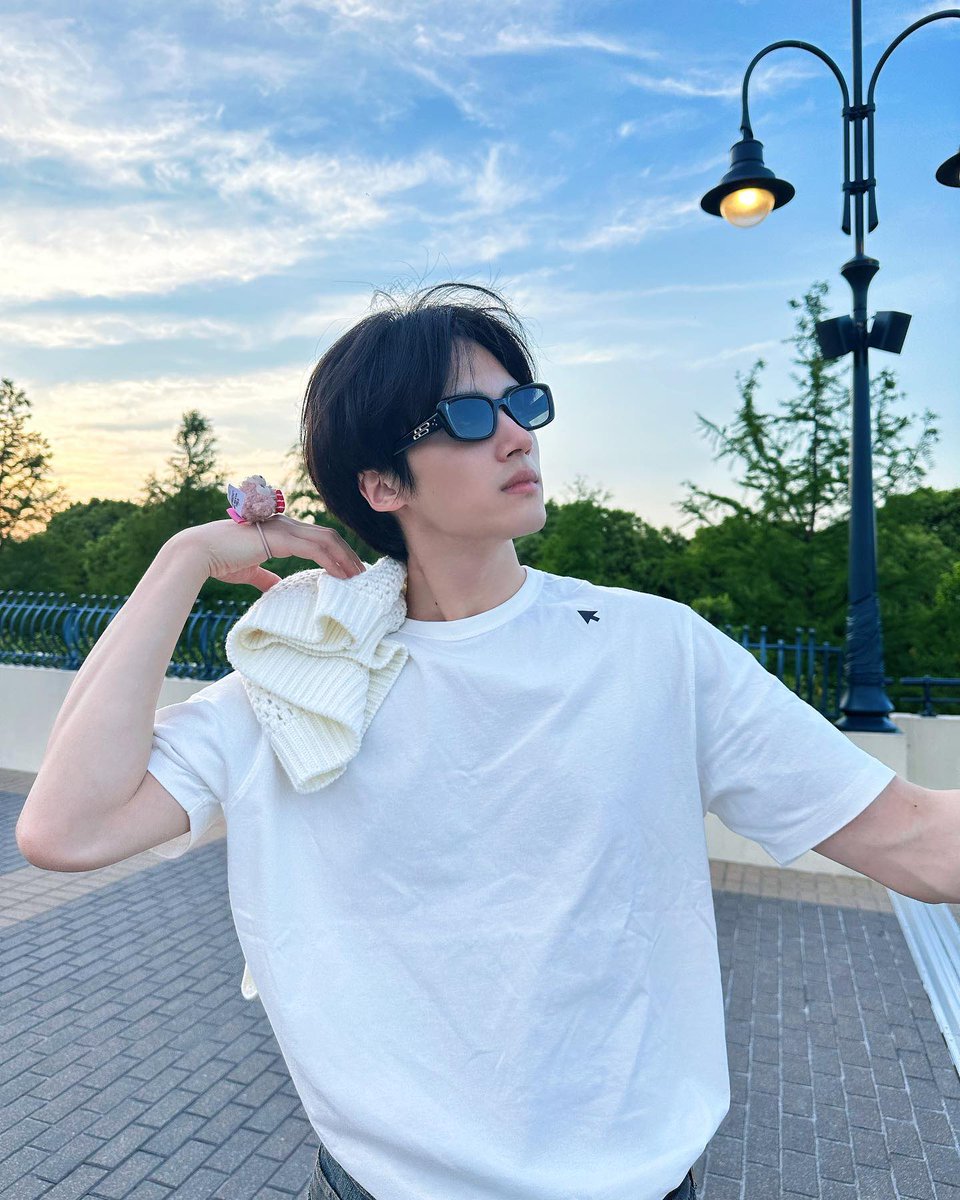 heartyanxn's tweet photo. 240513 #YANAN
Instagram yan_an0007 update

*4 photos https://t.co/8tVb24cG3q