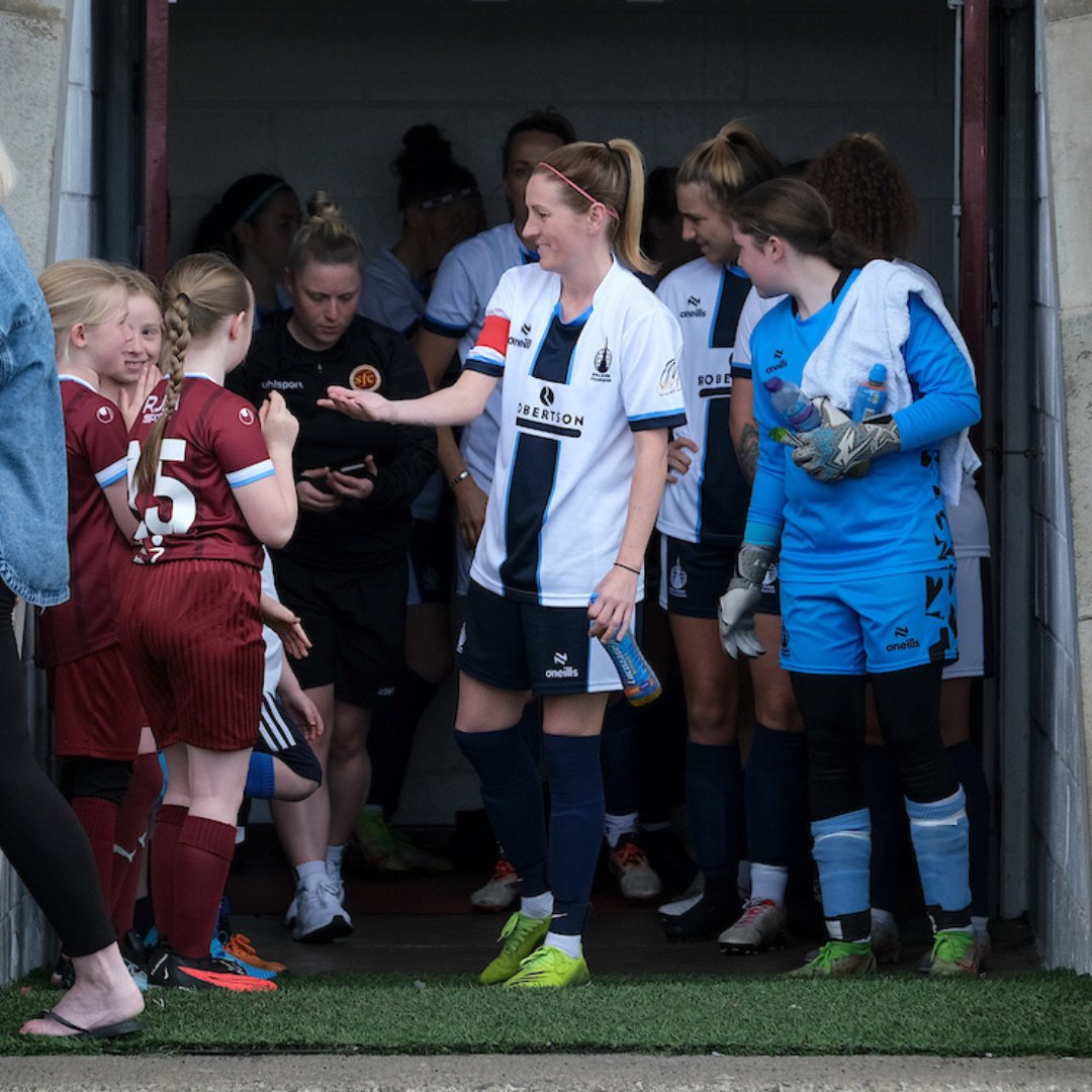 MASCOT MONDAY Falkirk skipper Lauren Shaw making some opposition mascots' day is #MondayMotivation 📷 Alex Todd | Sportpix