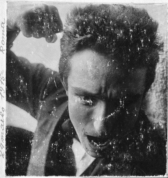 Self-portrait

1915 • Fortunato Depero