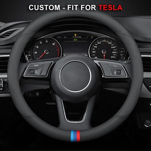 A custom steering wheel cover is a simple yet effective way to elevate the overall look and feel of your vehicle. Not only does it add a touch of personalization
#delicateleather 

delicate-leather.com/blogs/news/cus…