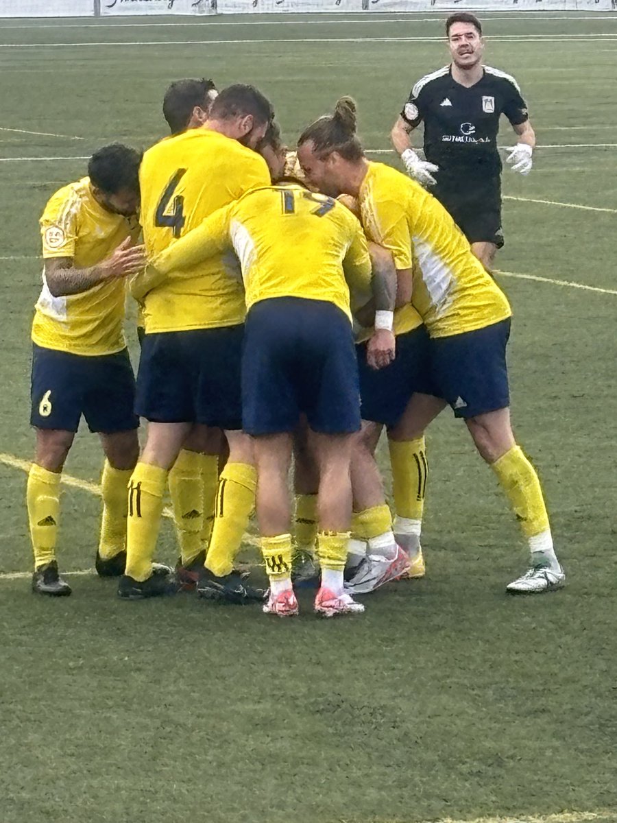 futbolbase17's tweet image. Tornarem a 3div!  #somhigrocs