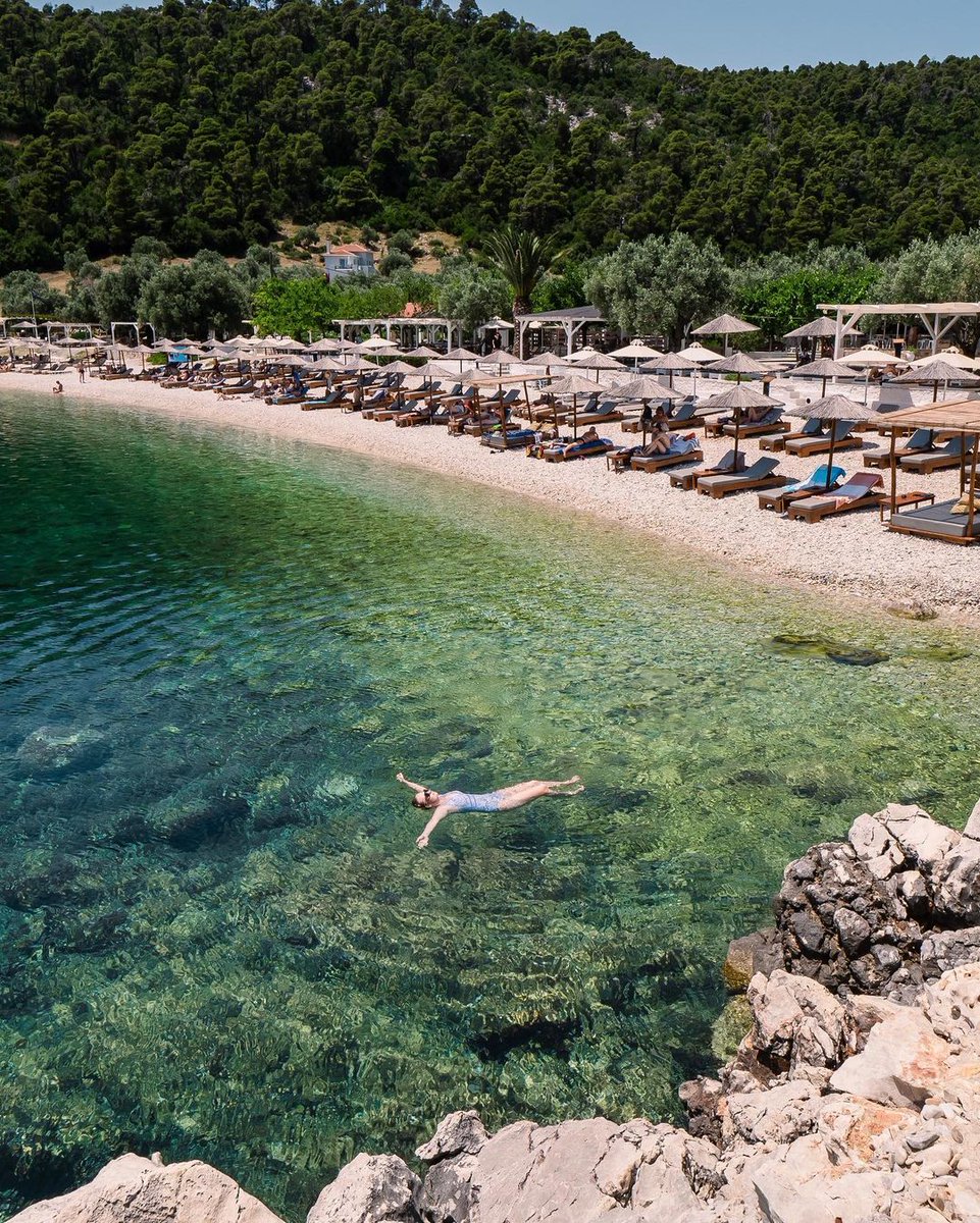 At the beach on a beautiful day... Alonissos is paradise on earth!

alonissos.gr

📷: Alexx (instagram.com/findingalexx)

#visitalonissos #alonissos #alonissosisland #sporades #visitgreece #visitsporades #grecia #greekislands #greece #beaches #alonissosbeach #vacation