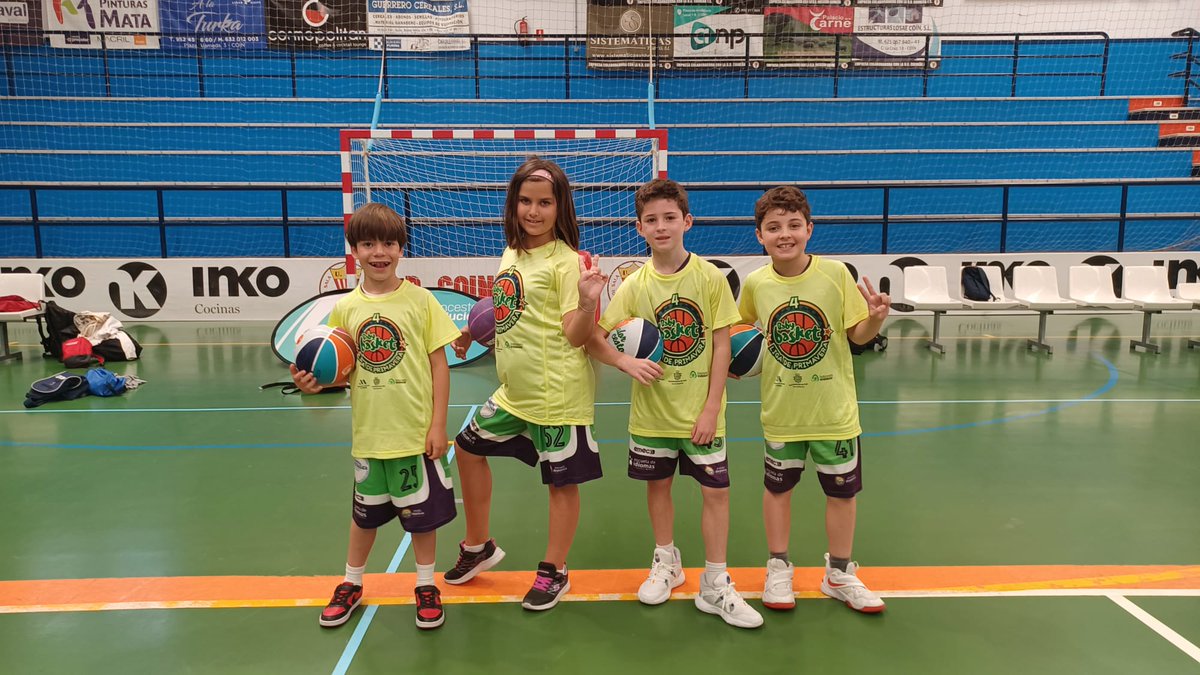 🏀| Jugadores de los equipos Baby de los #ColegiosDiocesanos <a href="/echamendi_FV/">Colegio Diocesano Francisco Echamendi</a>,  <a href="/presentacionMLG/">Colegio Diocesano La Presentación</a> y <a href="/Padre_Jacobo/">Colegio Diocesano Padre Jacobo</a> se lo han pasado en grande en la 4ª Liga Primavera Babybasket Diputación Provincial de Málaga organizada por la Delegación Malagueña de Baloncesto.
#SomosEscuelaDeportiva