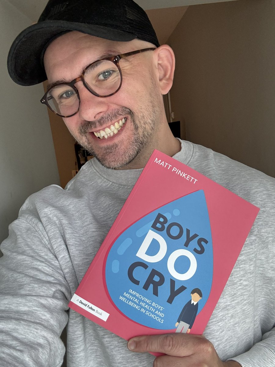 This #MentalHealthAwarenessWeek I want to give away a signed copy of Boys Do Cry.

Just RT this pic of my maniacal smile to be in with a chance of winning. Entries close midnight Friday.