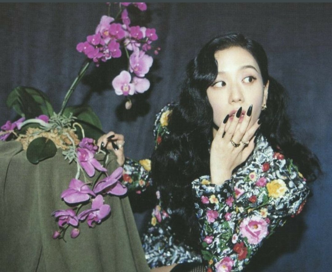 #JISOO has surpassed over 1.4B streams across Spotify (538M) and YouTube (958M) in just 410 days.