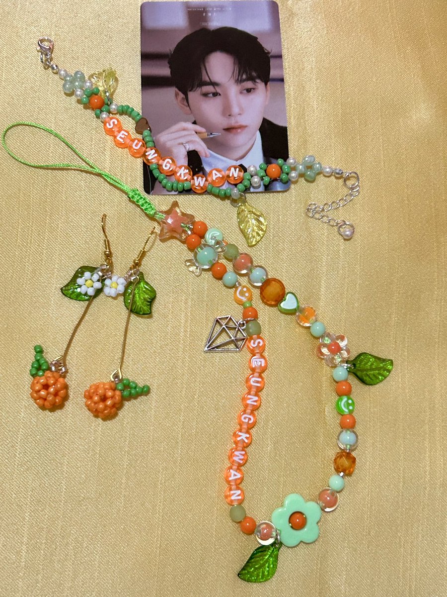 SALE‼️ SALE ‼️ SALE ‼️
Seungkwan ponkan collection 🍊😍💎
bracelet, phone strap and earrings inspired by our tangerine boo 🩵🩷
💌 DM for inquiries 

#seventeeninspired #seungkwan #carat #fangirling #beadedjewelry #handmadejewelry #beadaccessories #kpopfyp