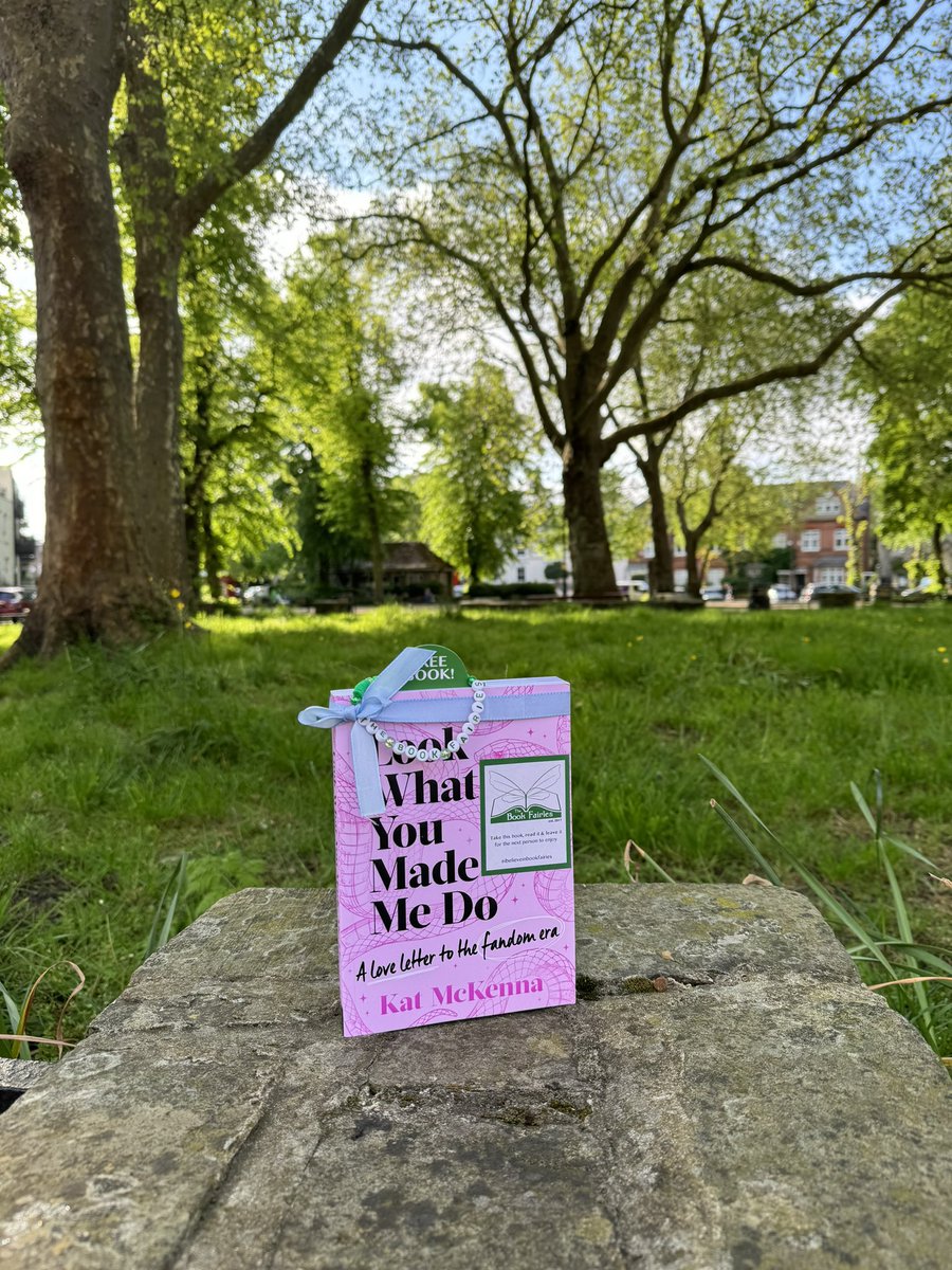 “Just be yourself. There is no-one better.”

Dear Reader, The Book Fairies are sharing copies of #LookWhatYouMadeMeDoBook by Kat McKenna at locations mentioned by TAYLOR SWIFT today! Each book has a friendship bracelet attached, too!

#ibelieveinbookfairies #TBFTaylor