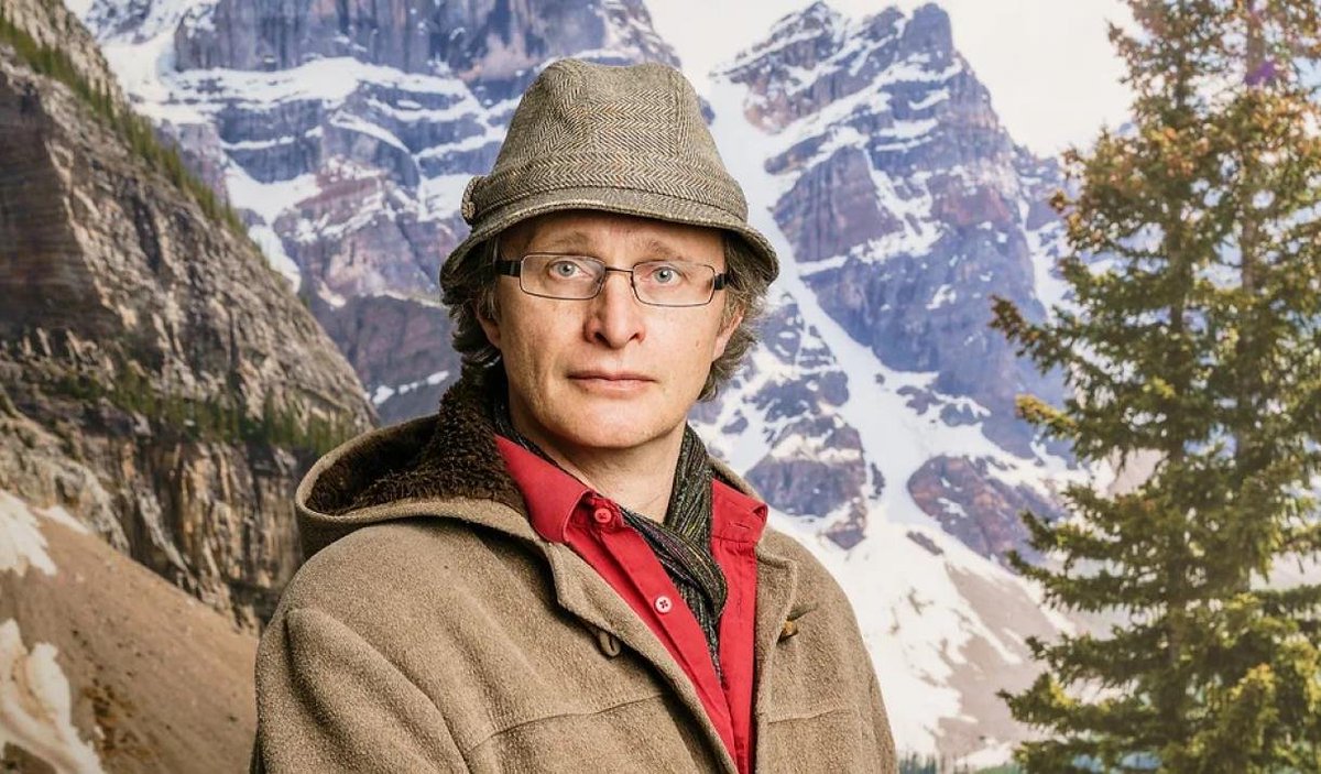 The hilarious @SIMONMUNNERY is headed to Silsden Town Hall on Saturday, 18th May with a unique stand-up set based on William Blake's classic poem Jerusalem. Get your seat today to laugh along with one of the all-time great British stand-ups. visitbradford.com/whats-on/simon… #VisitBradford