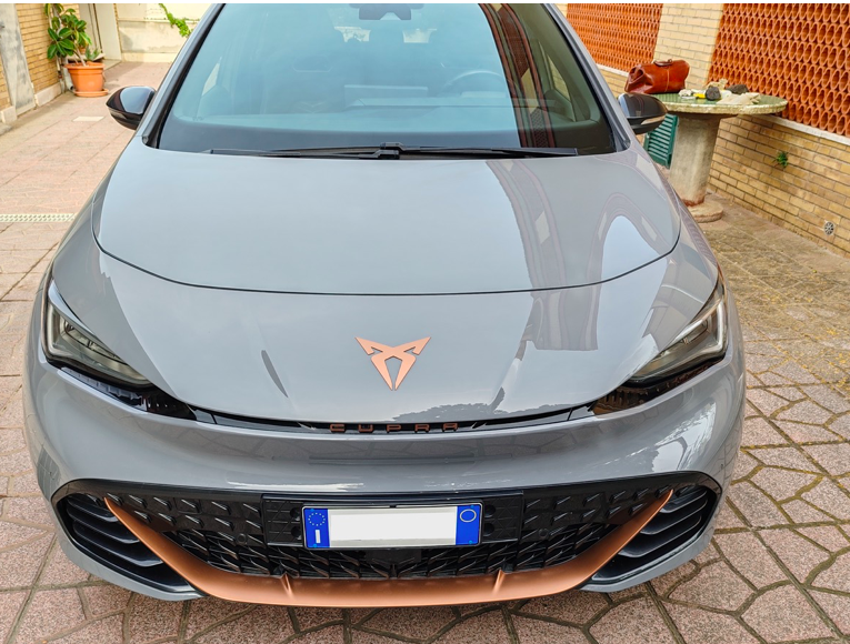 ELETTRICO USATO / Antonio, un lettore della provincia di #Roma, vende la sua @CUPRA Born 231 Cv e 58 kWh di batteria. L'auto, del novembre 2022, ha percorso solo 17.500 km. Prezzo...⬇️ vaielettrico.it/cupra-born-231… @CUPRA_it