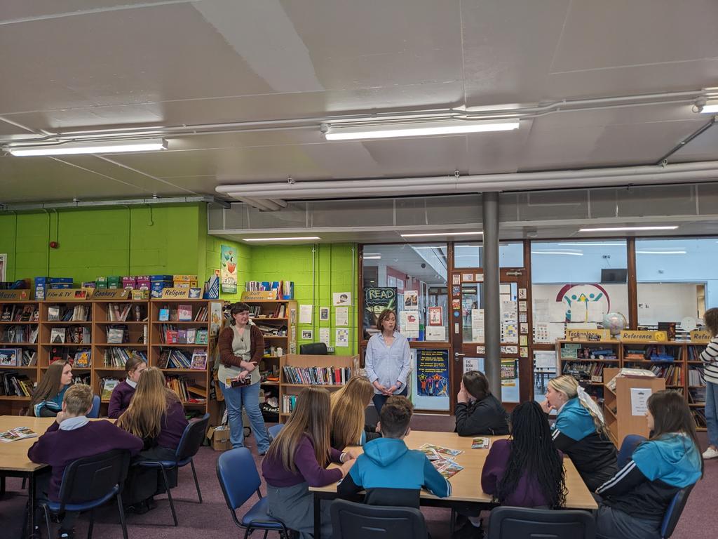 Librarians Catríona and Gráinne from Watch House Cross library talking about their facilities and Summer workshops available to students :-) @watchhousecross @jcsplibraries @ThomondCommColl