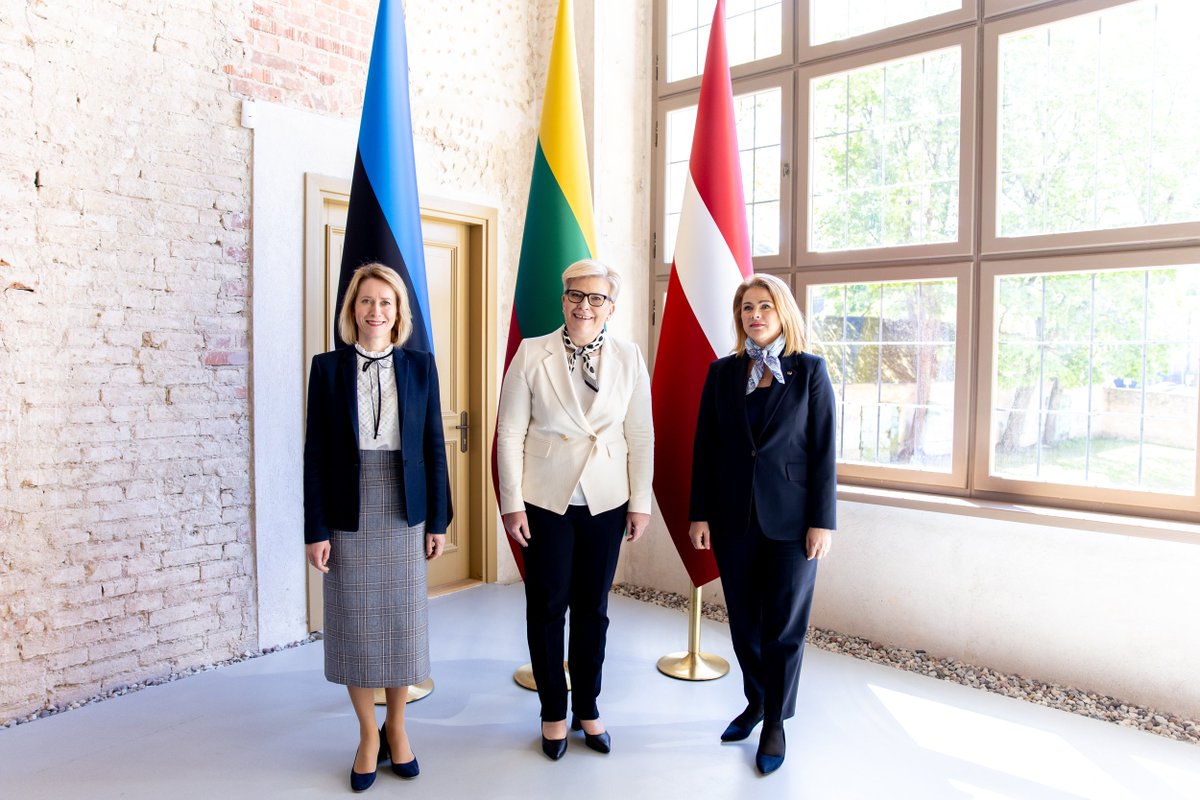 Happy to welcome @kajakallas and @EvikaSilina in Vilnius today. Looking forward to discussing defence readiness & security, support to Ukraine, EU & NATO agendas, and joint infrastructure projects.