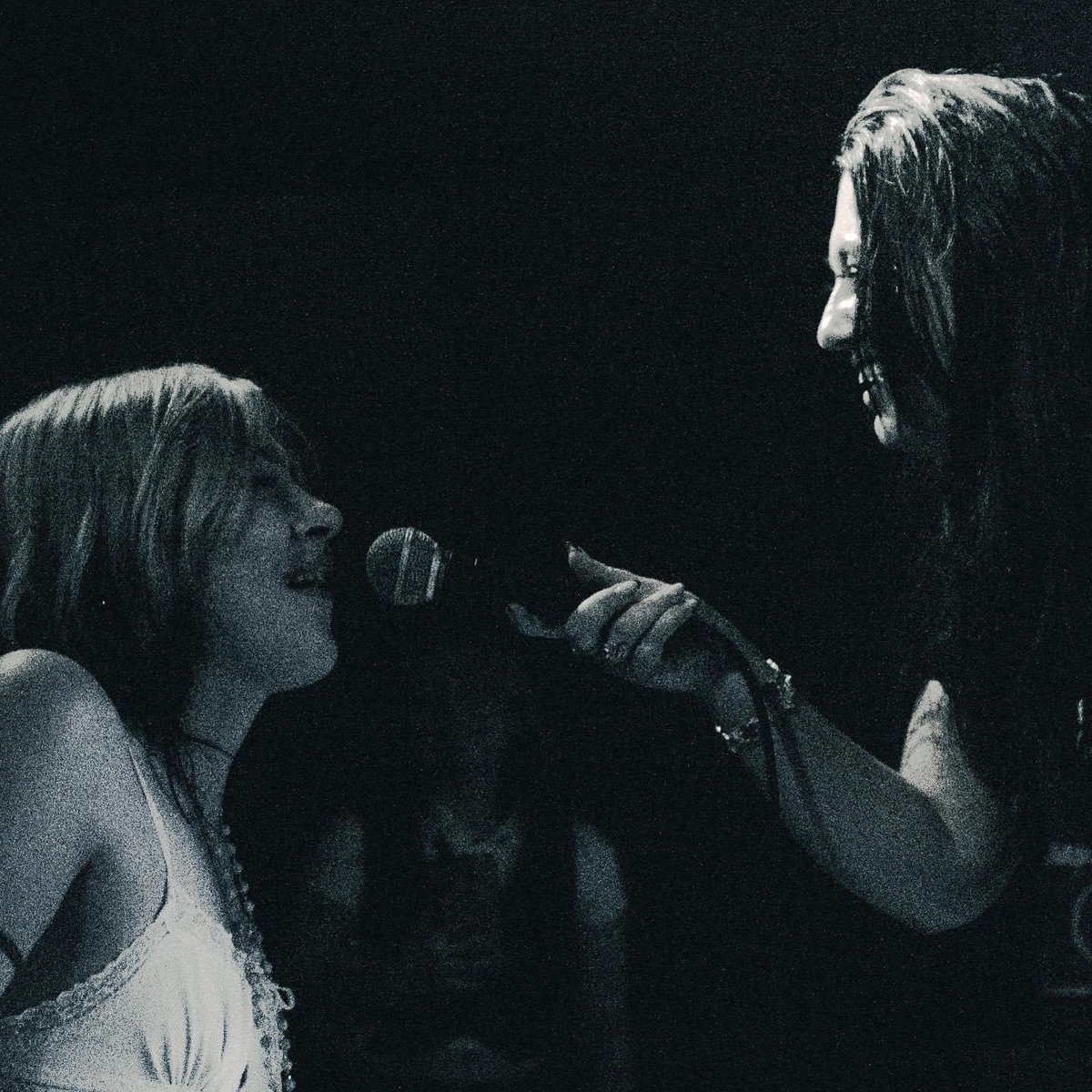 SICK LOVE tweet media