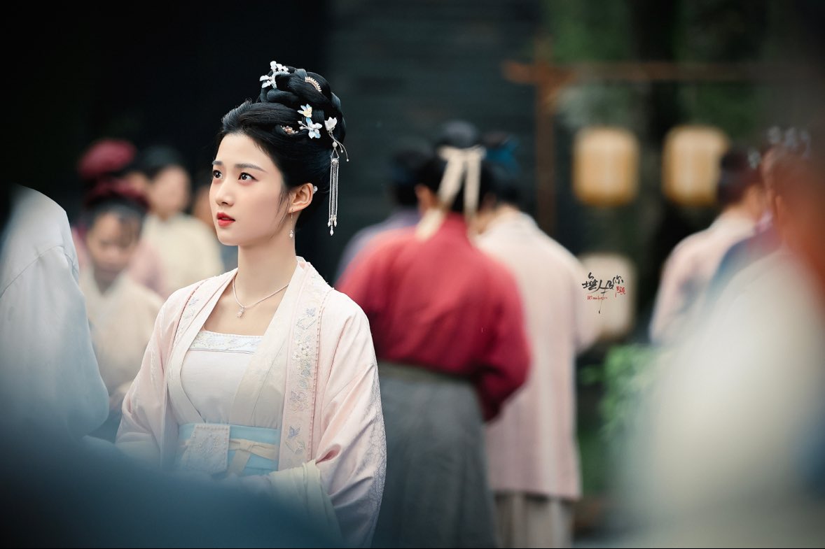my mingshu is so beautiful 🥹❤️ how will i wait until next year to see her??? 😭

#LuYuXiao #Serendipity