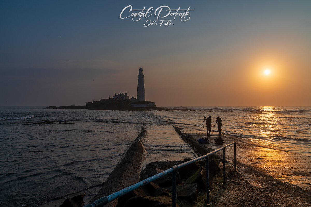 A golden Causeway at Saint Mary's Lighthouse in Whitley Bay early morning as the tide comes in #StormHour #Sunrise #Photography #ThePhotoHour
