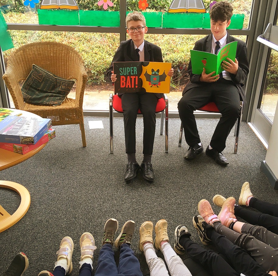 SamWhitAcademy's tweet photo. Last week, BEST Nursery brought some delightful little visitors to our school, and our Year 9 Reading group astounded them with their fantastic reading skills, sharing a range of beloved short stories together.
#BESTFamily #SWACommunity ๐๐ https://t.co/n4wLViH3wN