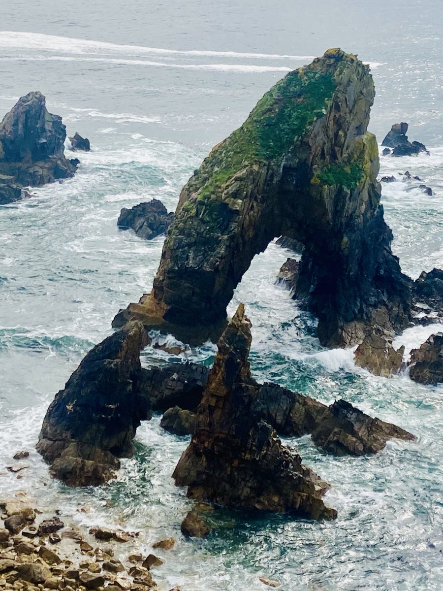 FortCottage's tweet photo. The sea arch at Crohy. Mullaghmullan Peninsula Co Donegal #WildAtlanticWay https://t.co/z0PaOhmPDW