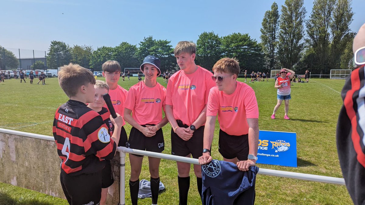 𝙍𝙚𝙛𝙚𝙧𝙚𝙚 𝘼𝙥𝙥𝙧𝙚𝙘𝙞𝙖𝙩𝙞𝙤𝙣 𝙋𝙤𝙨𝙩👏 We would like to say a massive thank you and well done to the junior referees who volunteered their time at @RhinosChallenge this weekend!🦏🏉 You all did an amazing job and we couldn’t have done it without you🙌