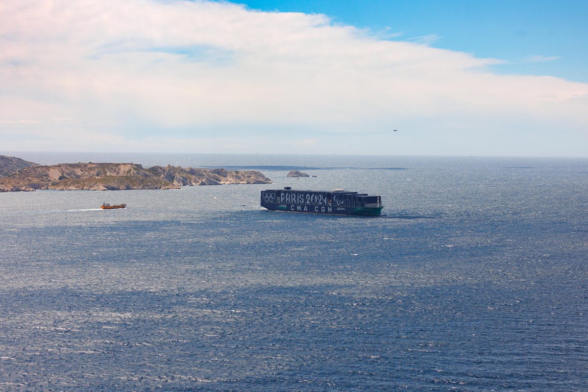 cmacgm's tweet photo. 🌟 What a week in Marseille! 🌟

Our iconic CMA CGM GREENLAND welcomed the #Paris2024 Olympic Torch last week as it arrived on French soil. The harbor buzzed with excitement for 48 hours, and the ship wore a special livery for the occasion. 

#CMACGM #OlympicFlame #Marseille 🌍 https://t.co/9haxcnclq9