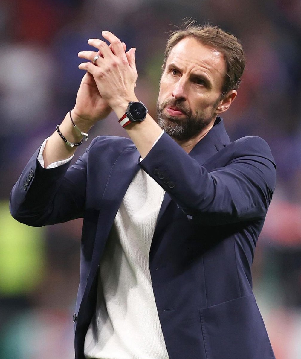 🚨🚨🎙️| Gareth Southgate asked about #mufc’s reported interest in him: “It’s complete irrelevance. There have been no conversations, I’ve got one thing to focus on — and that’s having as successful a tournament with England as possible.”