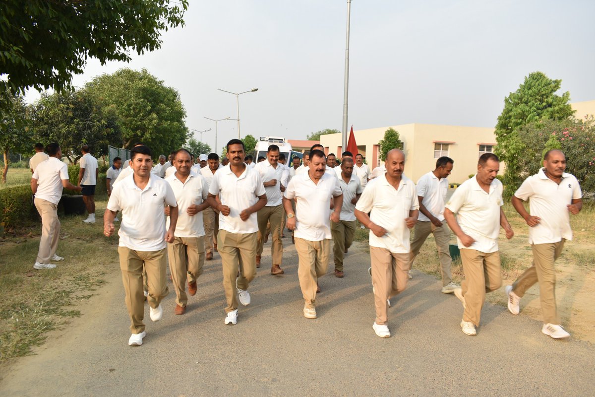 18th Bn, #ITBP Prayagraj organised a 'Marathon' on 13/05/2024 under 'Mission Lifestyle For Environment'. Officers, SOs & #Himveers participated in the event.