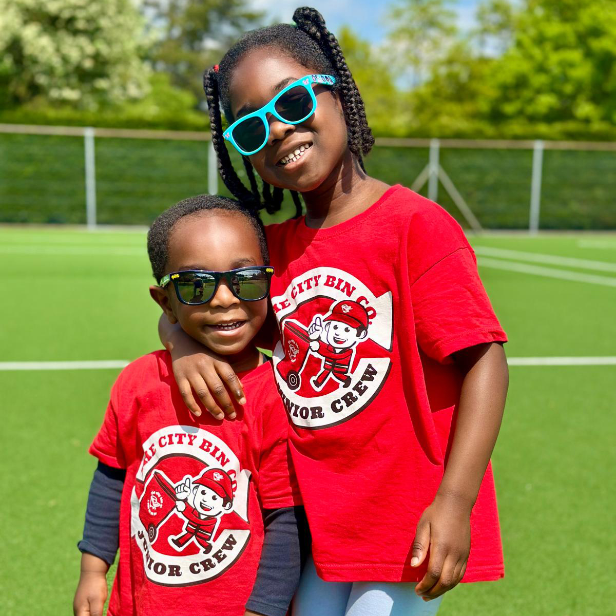 Two of our very cool 😎 #CityBinJunior crew enjoying the amazing weather at the weekend! Thanks to dad Chi for the photo 👏.