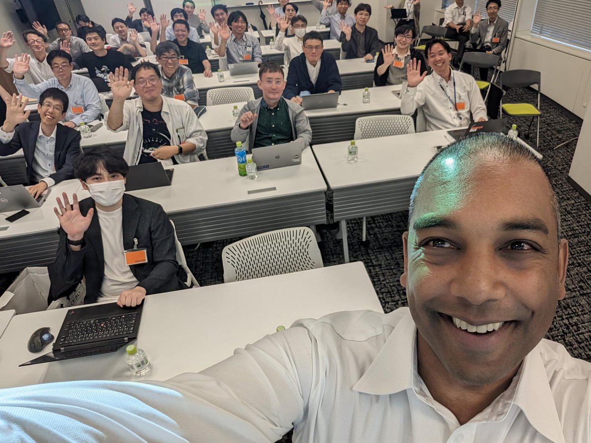 There was a full house at the @OpenSSF meetup in Tokyo today. It was a great turnout—we have an amazing community. #opensoucesoftware #cybersecurity