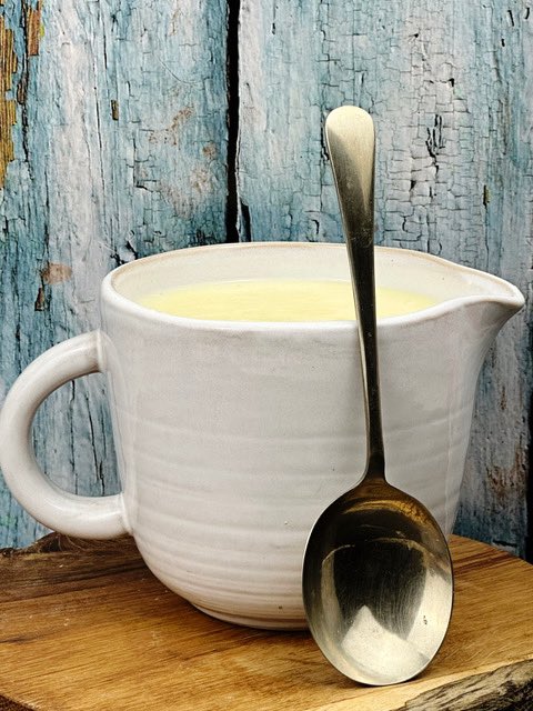 New!!! Vanilla Custard
Recipe: sarahsslice.co.uk/post/vanilla-c…
Homemade custard is easy to make and tastes so much better than ready made. Once you have tried this recipe there will be no going back. 
#sarahsslice #custard #custardrecipe #easyrecipeideas #easyrecipe #easyrecipes