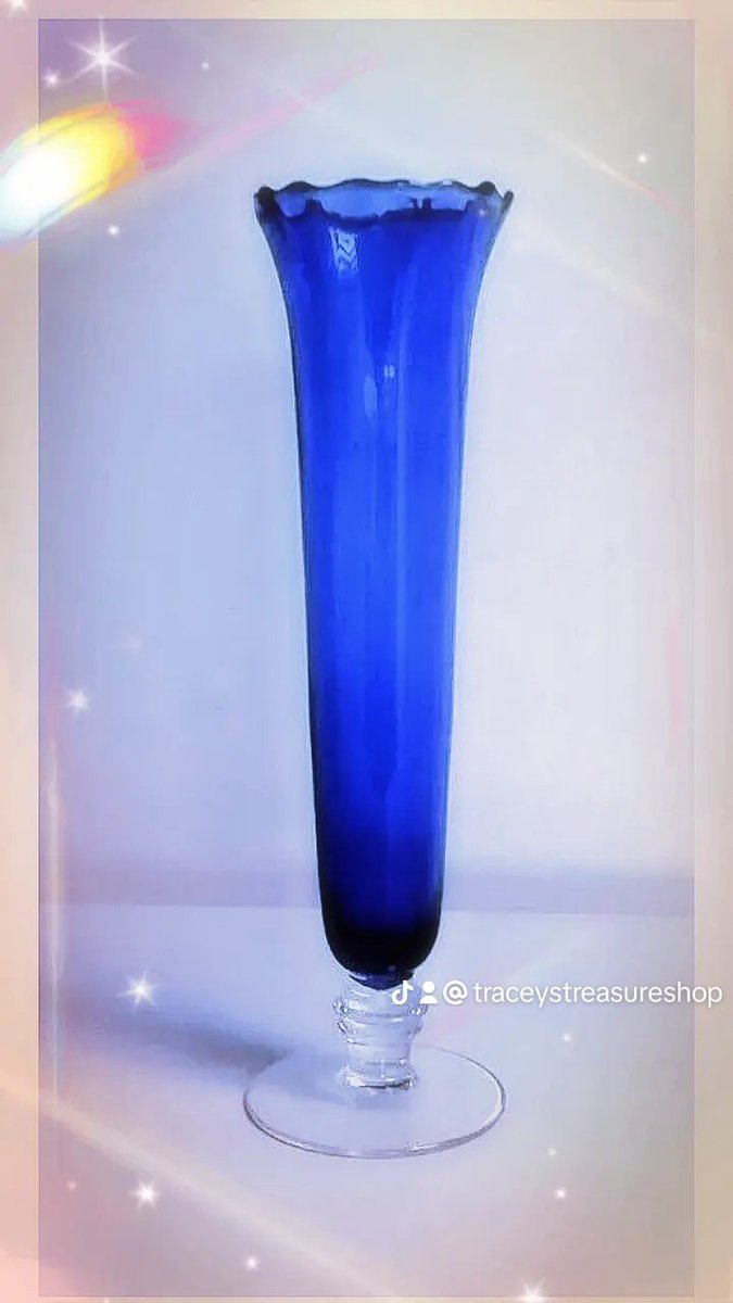 Beautiful blue glass vase

ebay.co.uk/itm/1963930823…

#elevenseshour #womaminbizhour #UKGiftHour #UKGiftAM #earlybiz #vintageshowandsell #etsyshopping #etsyvintage #etsyfindsoftheday #vintagehome #retrostyle #vintagestyle #midcenturytableware #vintagedealer
