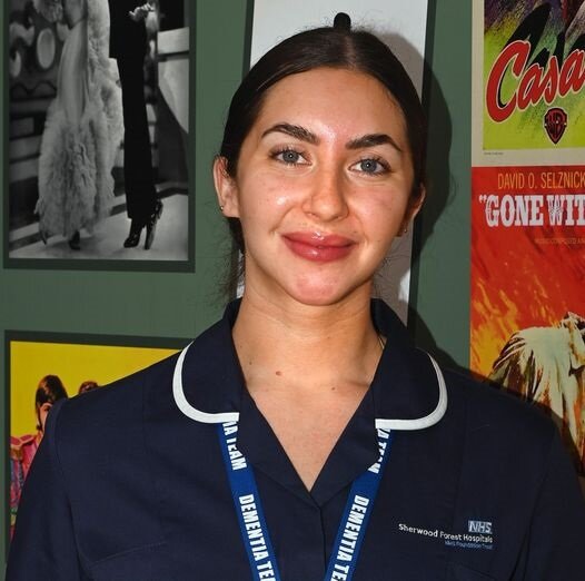 'I want to make a real difference to families.’ Georgina joined the @SFHFT Dementia Specialist team as a nurse to provide life-changing support for families affected by dementia. #DementiaActionWeek If you're interested in a rewarding career, visit healthcareers.nhs.uk/we-are-the-nhs…