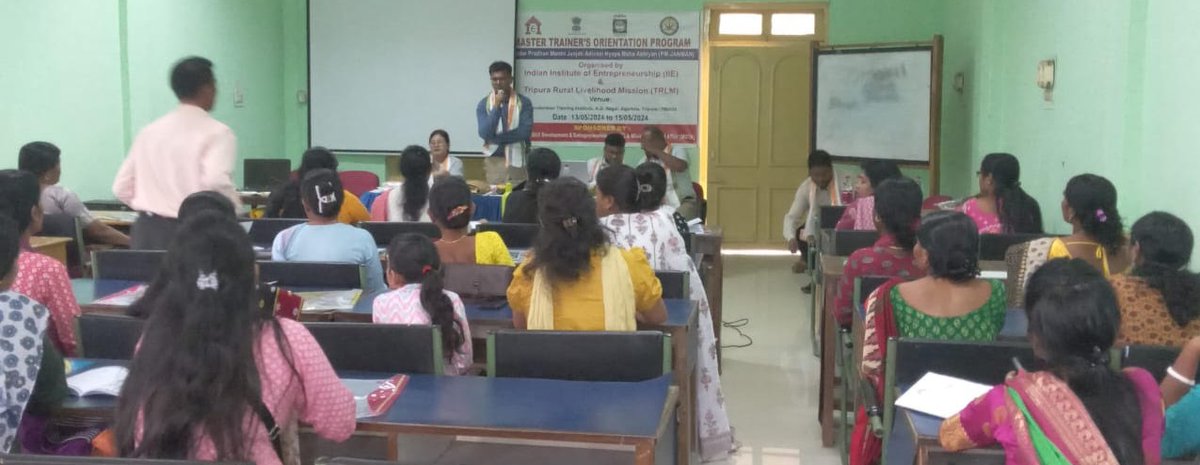 3Day Master Trainer’s Orientation program for 30 participants under PM-JANMAN began at Agartala today. The program was inaugurated by Shri S Prabhu IFS, Addl Secy cum Director Tribal Welfare Dept, Smt Debbie Halam Dy CEO,TRLM along with officials from TRIFED & IIE @MSDESkillIndia