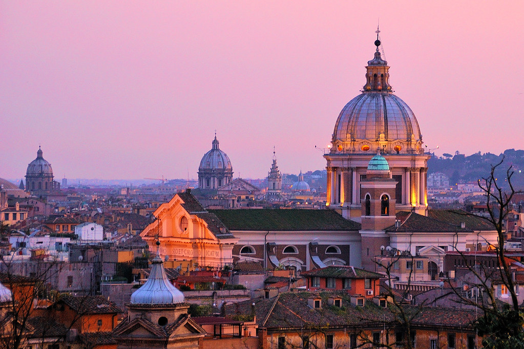 Rome’s domes are the main characters of the most amazing sunsets in the Eternal City. 😍

#47boutiquehotel #rome
