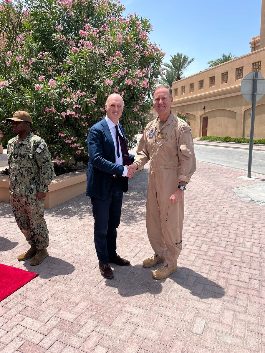 Bahrain is a key defence partner in the Gulf and hosts @UKMCCMiddleEast. Armed Forces minister @leodochertyuk discussed ongoing work to ensure maritime security in the region with 🇧🇭 defence leaders and chiefs, also meeting both @RoyalNavy and US personnel based in Manama.