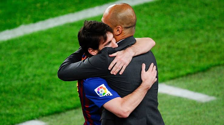 🗣️ Pep Guardiola on his last match coaching for Barca:

“In my last match with Barcelona, ​​Messi said to me, ‘Because of what you gave me, I will try to bid you farewell in a way that befits you.’ Indeed, he scored a super hat-trick, and when he scored the fourth, he came and…