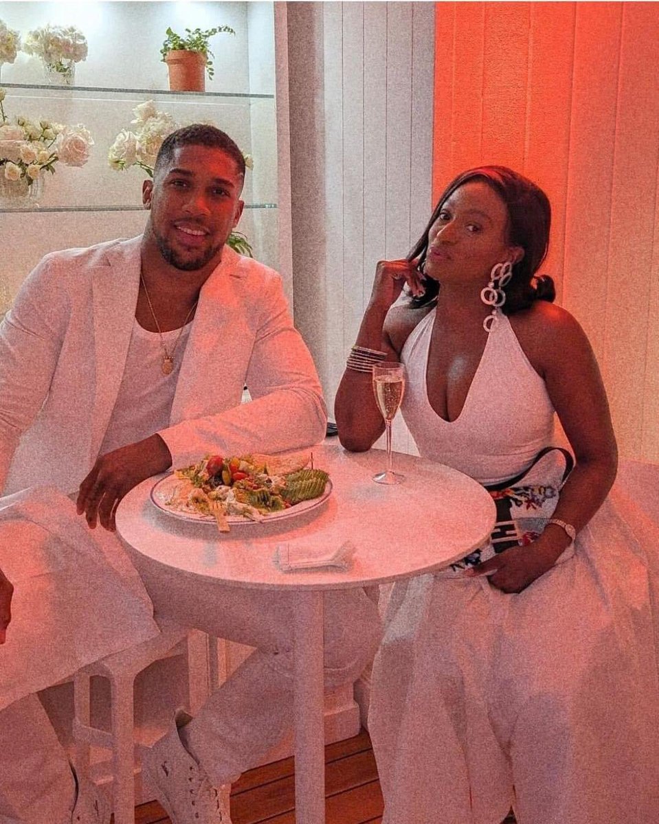 Anthony Joshua and DJ Cuppy ❤️😍 

They look beautiful together 🥰