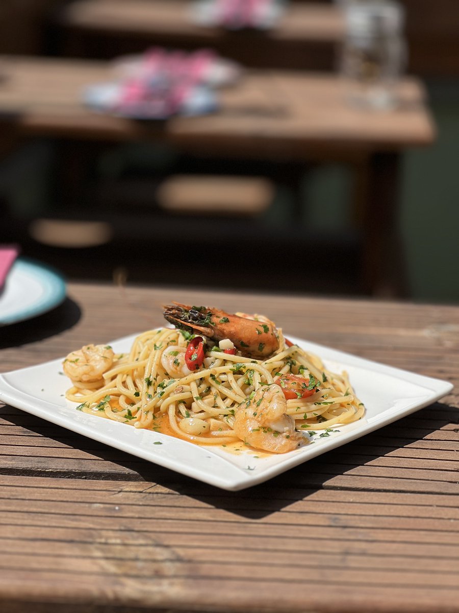 Discover the finest Italian pasta recipes crafted with passion and years of culinary expertise. These dishes bring a taste of Italian heritage to your table. 

bit.ly/3CDXGaK

#tziganos #spanishrestaurant #italianrestaurant #blackheath #mediterraneanrestaurant #london