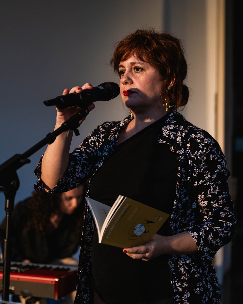 Albopàs arriba al final amb una emocionant cloenda poètica amb un slam amb música.

Protagonitzen l'acte els poetes Laia Claver-Nadal, Jeroni Mas Fiol i Noelia Díaz Vicedo i els músics Sara Mingolla i Jaume Oliver.

#albopàs #sapobla