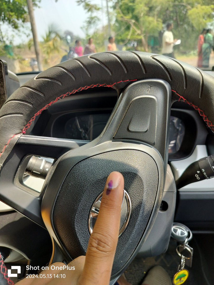 Cleopatra260499's tweet image. आपला हक्क बजावला. 

#VoteForBetterFuture