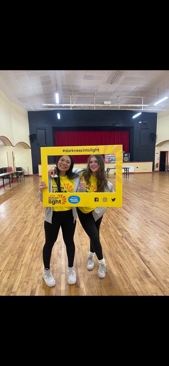What a fabulous morning we had for Darkness Into Light in Loughrea on Saturday morning. Well done to all our students who took part in the walk. In particular, thank you to our TY students who were out from 1:30am to help light up the 5km route. 🌅