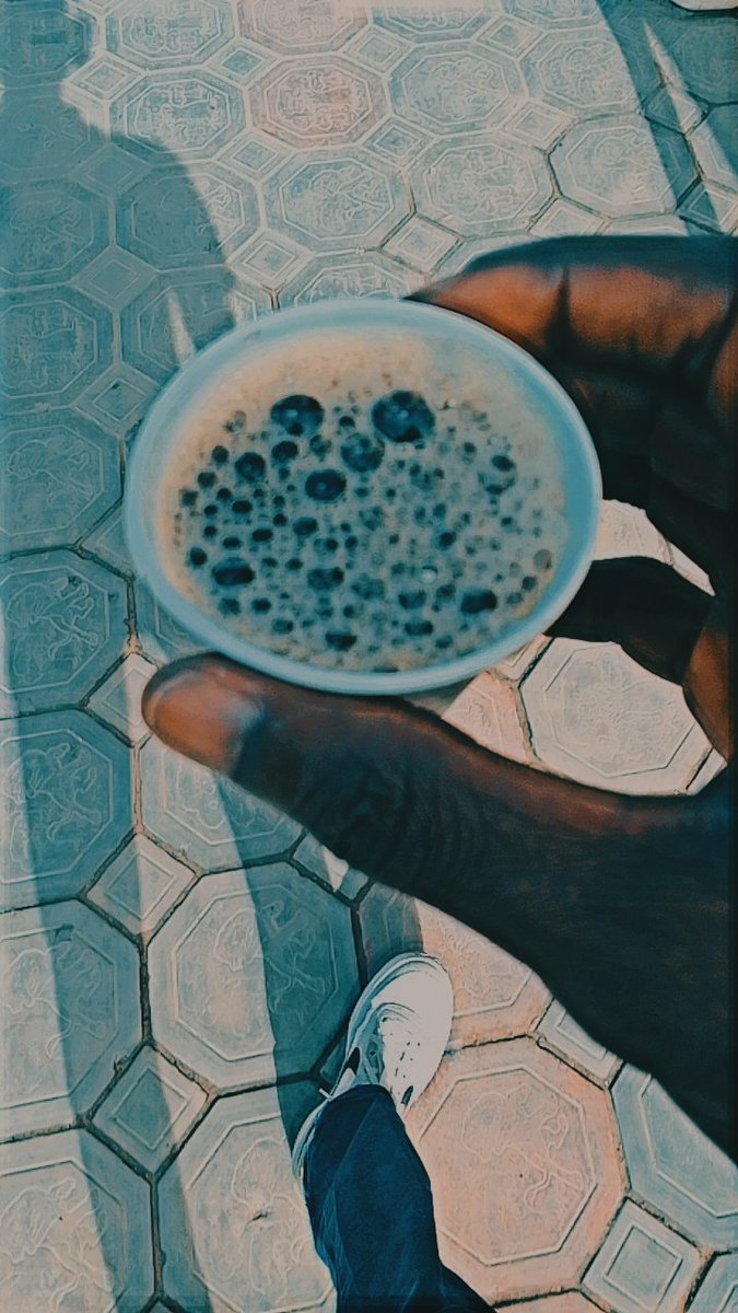 SeydouNdio86954's tweet photo. #MotivationMonday: "Courage, caféine et câlins : la trilogie parfaite pour affronter le lundi matin ! #MotivationMonday #CoffeeLover #HugYourself" https://t.co/aJcA9QFOcm
